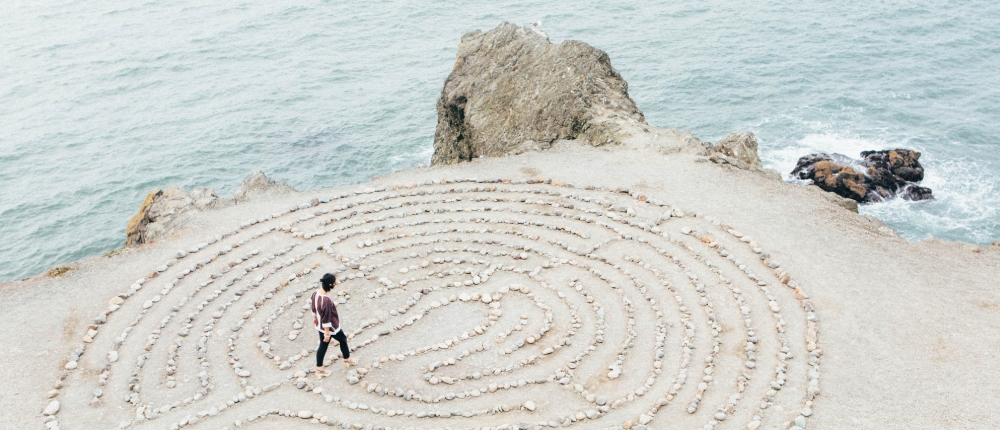 Labyrinth-on-Private-San-Francisco-Group-Tour-1000x430